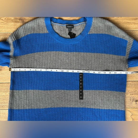 NEW Torrid Pullover Drop Shoulder Sweater size 0 / Large 12 - Picture 9 of 10